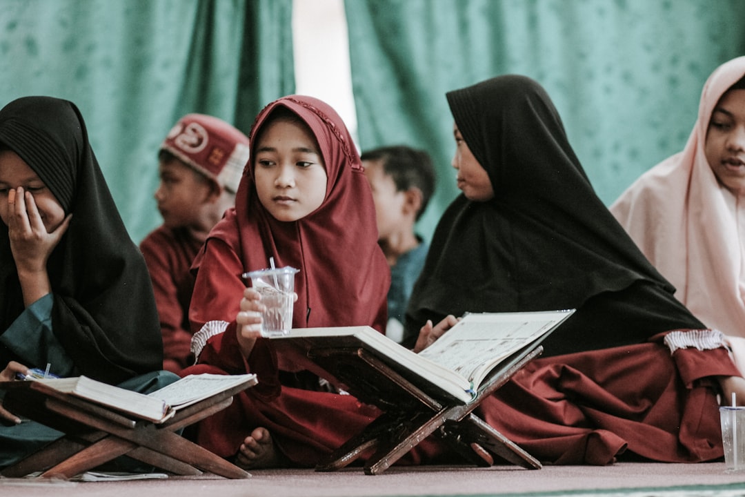 Kenali Tanda-Tanda Anak Siap Masuk Pesantren